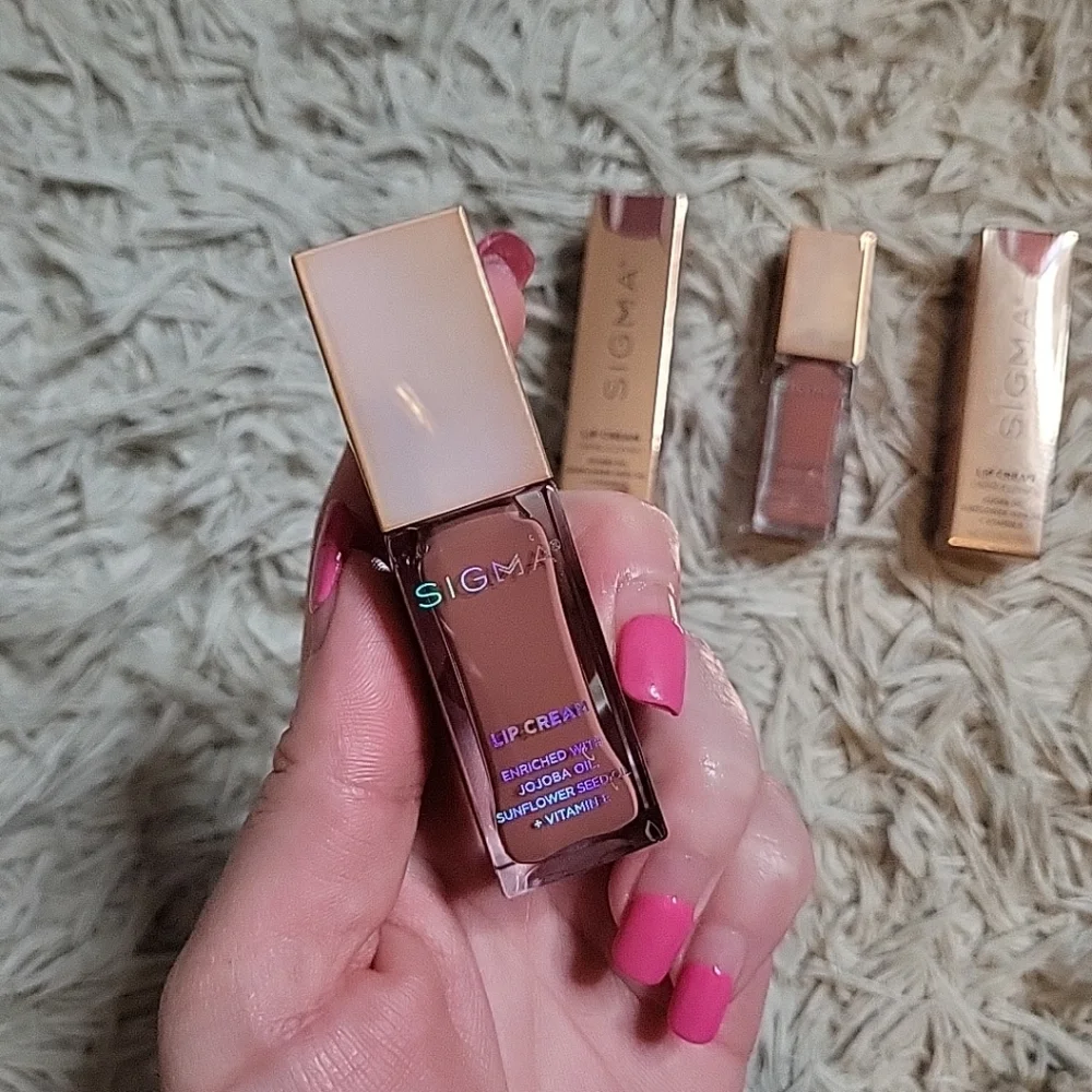 Lippy Bundle Duo Sigma Lip Cream Jojoba & Sunflower Seed Oil Begonia Dusty Rose